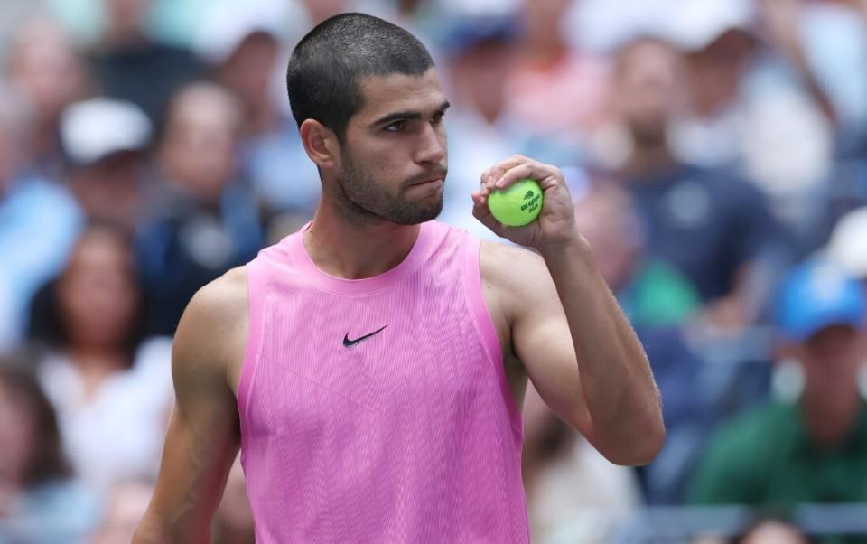 第9次大满贯四强!阿尔卡拉斯三盘横扫晋级,再创一项网坛纪录